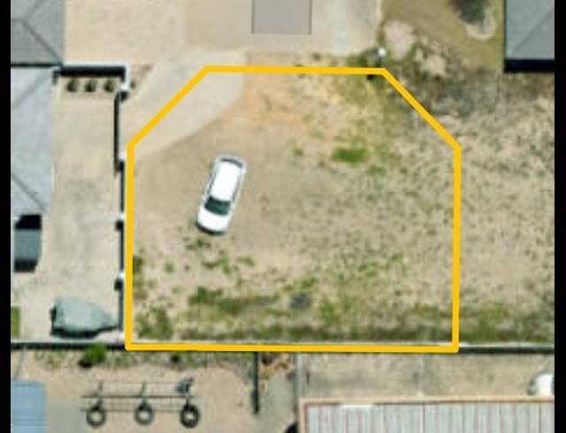 LAND FOR SALE IN DANA BAY